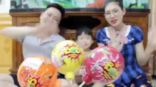 Learn Colors with Fingers Family Kid Song Colorful Surprise Eggs Kinder Joy /w Chupa Chups