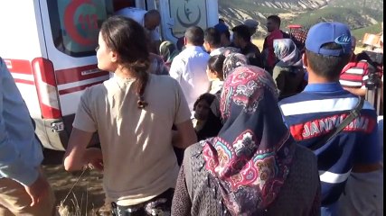 Piknik Yolunda Traktör Devrildi: 25 Yaralı