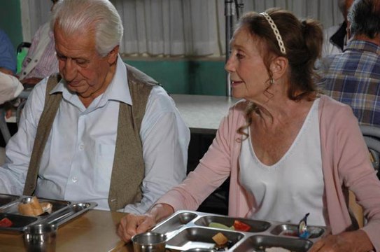 Cüneyt Arkın'ın Filmlerindeki Sesi Olan Usta Tiyatrocu Toron Karacaoğlu, Hayatını Kaybetti