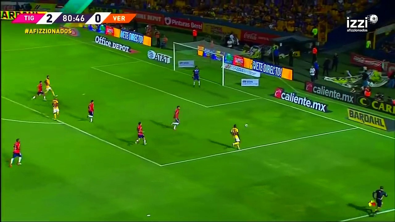 Superbe but de Gignac avec les Tigres face à Ve...