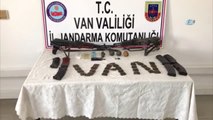 Van'da Jandarma, Saldırı Hazırlığındaki 2 Teröristi Etkisiz Hale Getirdi