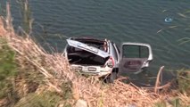 Otomobil Gölete Uçtu, 4 Kişi Boğularak Hayatını Kaybetti