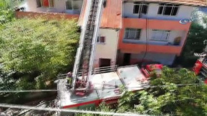 Ailesine kızdı evi yaktı