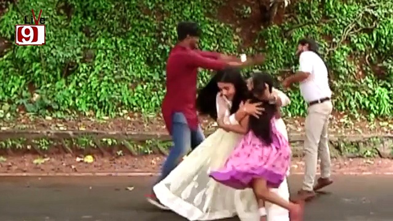 Chakor Saves Anjor From Getting Kidnapped - Udaan