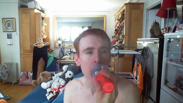 Wiwi égratigne another star de Stevie Wonder