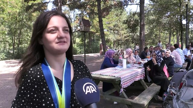 Milli paralimpik yüzücü Sümeyye Boyacı 'çifte bayram' yaşattı - ESKİŞEHİR