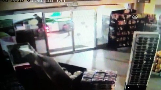 Tuzla'da akaryakıt istasyonunda hırsızlık girişimi - İSTANBUL