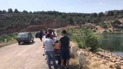 Otomobil Sulama Göletine Yuvarlandı: 4 Ölü (3)