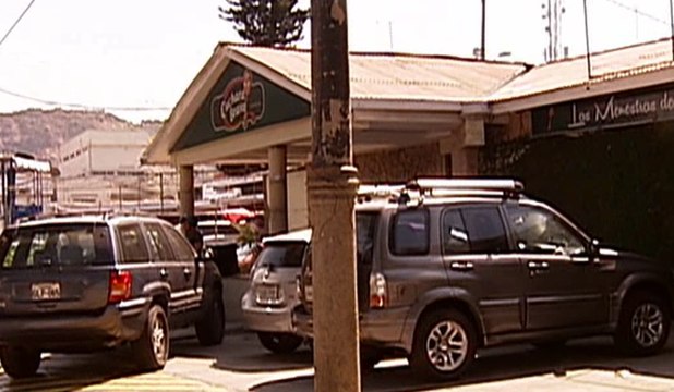 Ladrón fingió ser comensal para robar al interior de un restaurante