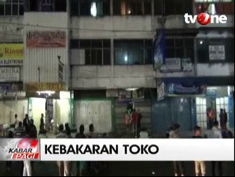 Kebakaran Hebat Hanguskan 3 Ruko di Padang Sidempuan