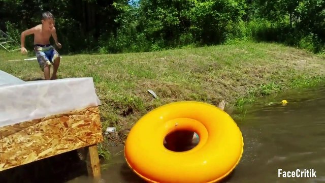 Vidéos drôles à mourir de rire # Insolite # ETE 2018 # Compilation de chutes