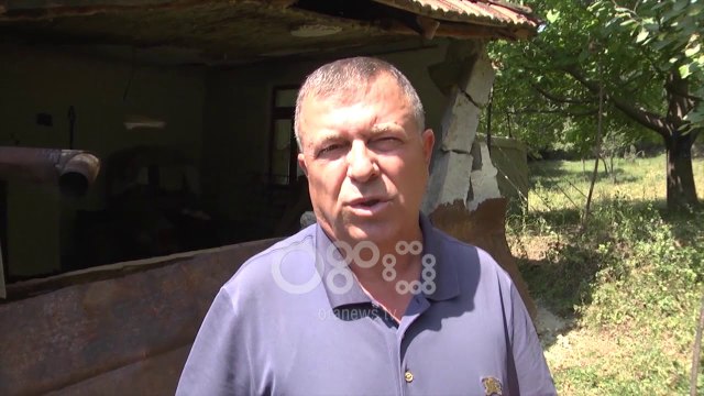 Ora News - Tërmeti në Dibër, banorët kritikët ndaj pushtetit qendror: Askush nuk ka ardhur!