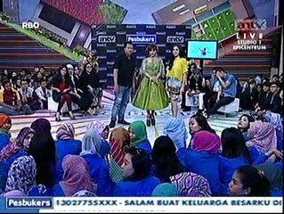 Mewahnya Busana Roro Fitria