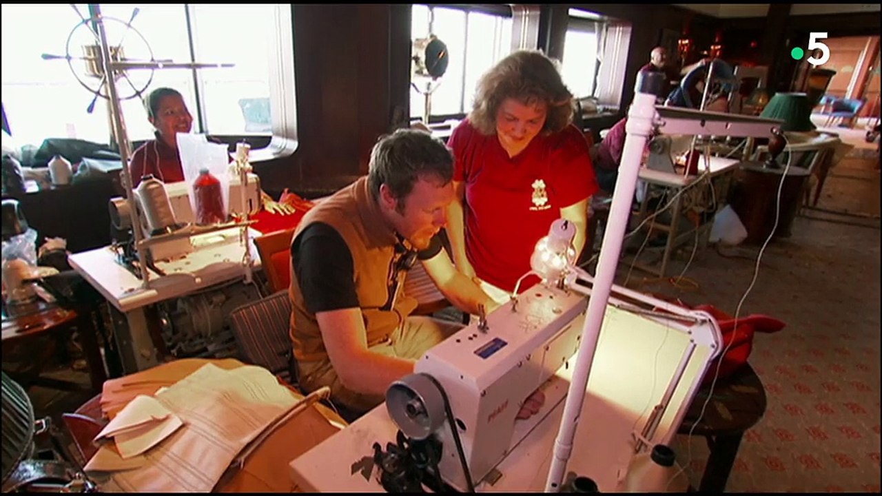 Superstructures SOS - Croisière en cale sèche