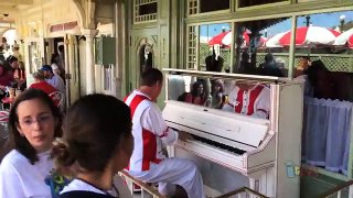 Frozen Let It Go ragtime on Main Street USA at Walt Disney World