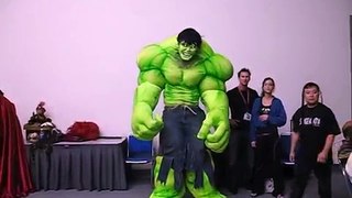 MikesCostumes.com Showing off the Hulk Costume