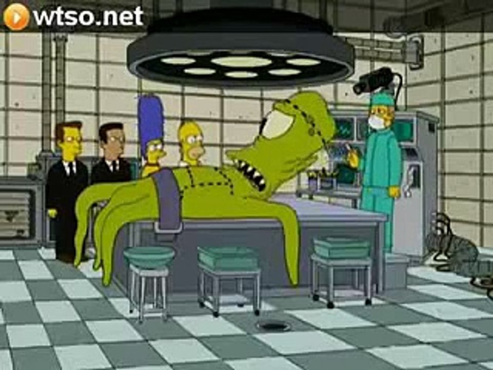 Homer kills alien with a pillow