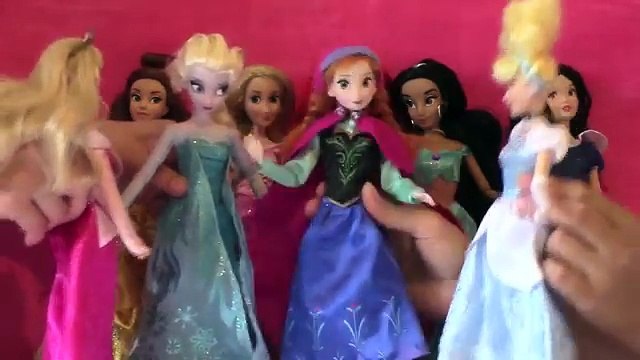 Anna Wedding Dress Frozen Anna And Elsa Try Wedding Dresses On For Annas Wedding Day Mini