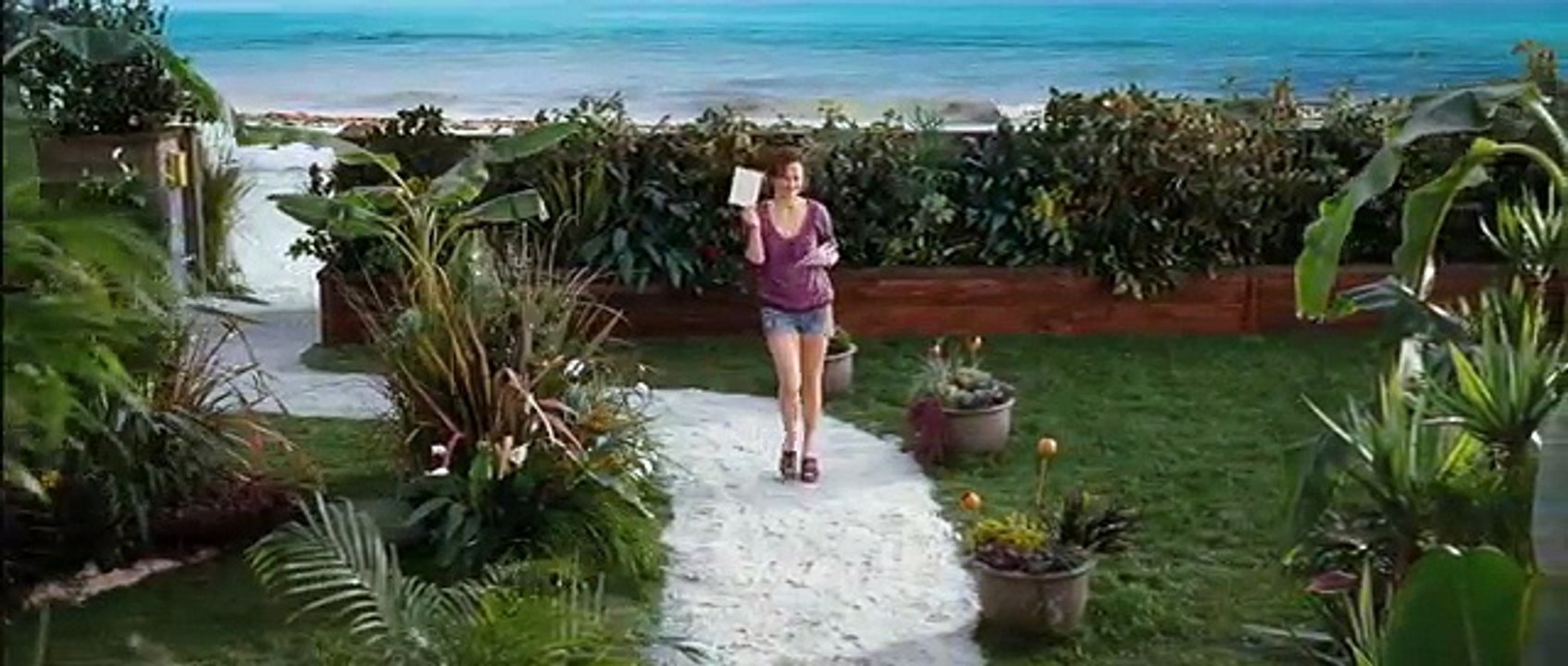 THE TWILIGHT SAGA: BREAKING DAWN Part 1 Teaser Trailer