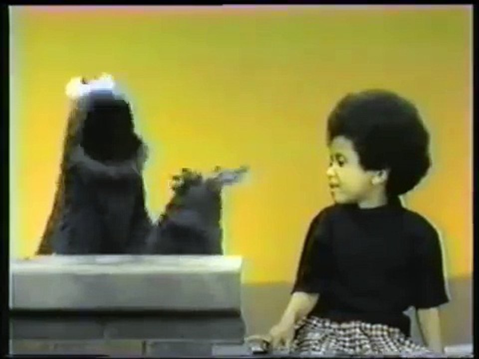 Sesame Street Cookie Monster & Genelle count to 20