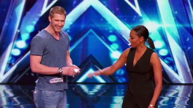 Sexy Magician Tries to Kiss Mel B Using His Tricks!