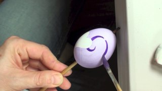 How To Paint Easter Egg with a Heart Design