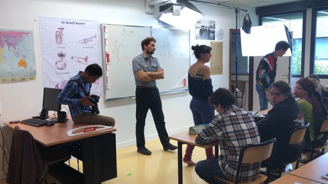 La série « C‘hwi a gano » en cours de tournage au collège Nelson Mandela