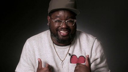 Lil Rey Howery Gets Karate Chopped