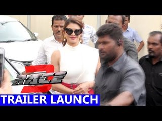 जैकलिन फर्नॅंडेज़ पहुंची 'RACE 3' के ट्रेलर लॉन्च पर