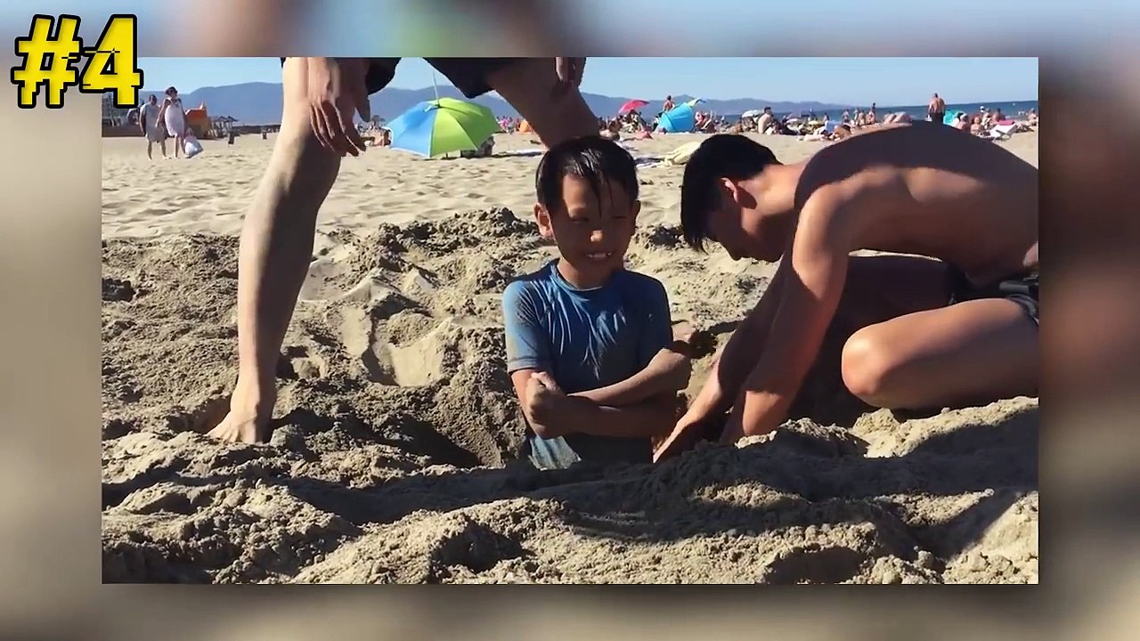Il n'aurait jamais dû aller dans les sables mouvants... (⚆_⚆)