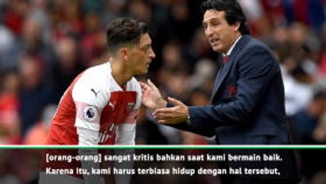 Kami Disini Untuk Membantu Ozil - Emery Menanggapi Kritik