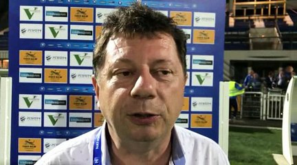 N1 - Philippe TERRIER réagit après le nul du FC VILLEFRANCHE contre l'US AVRANCHES