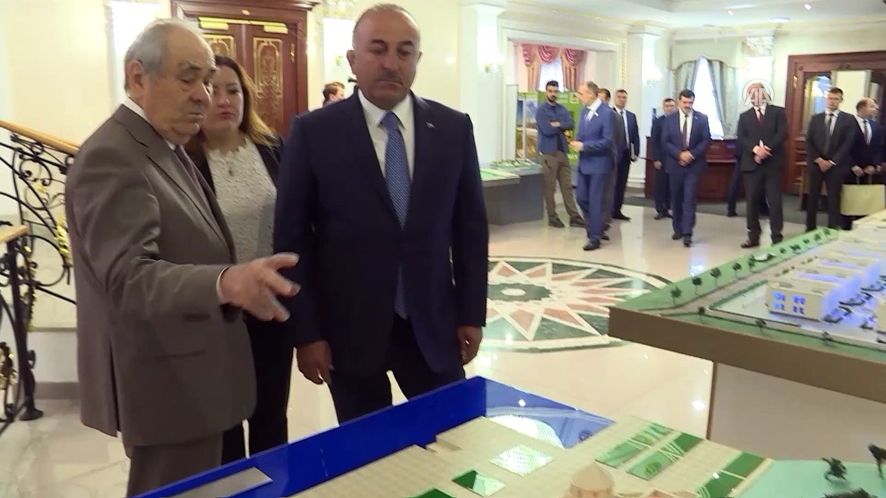 Çavuşoğlu, Tataristan Cumhuriyeti Devlet Danışmanı ve Birinci Cumhurbaşkanı Şaymiyev ile görüştü - KAZAN