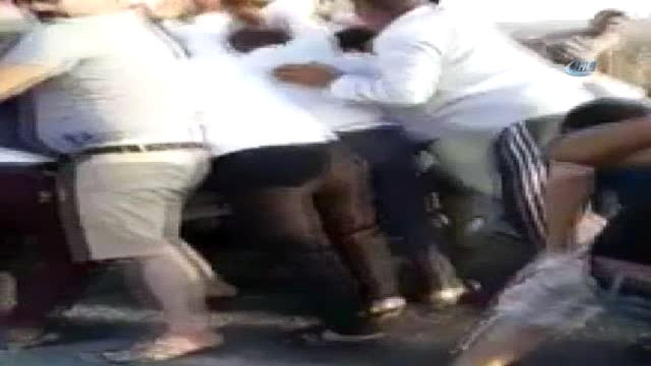 8 Kişinin Yaralandığı Kaza Sonrası Yaşanan Can Pazarı Kamerada