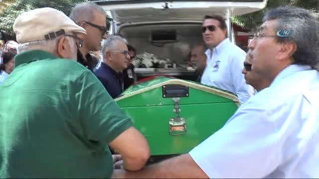 Fazıl Say Annesini Son Yolculuğuna Uğurladı