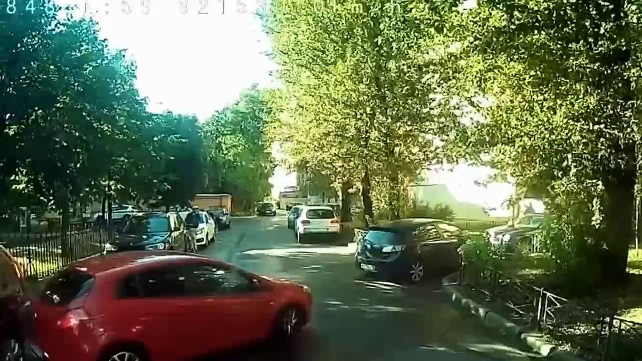 THE WORST WOMEN DRIVERS, GIRLS FAIL COMPILATION AUGUST 2018(1)