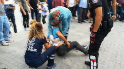 Genç kızı tacizden korumak isterken vatandaşlar tarafından darp edildi