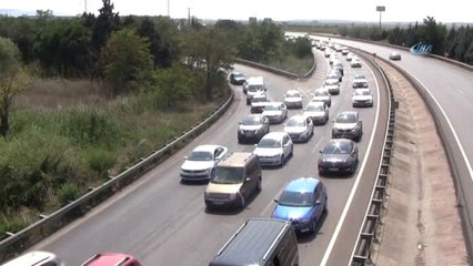 Bayramı Şehir Dışında Geçirenler, Dönüş Yolunda Bursa-İzmir Karayolunda Uzun Kuyruklar Oluşturdu