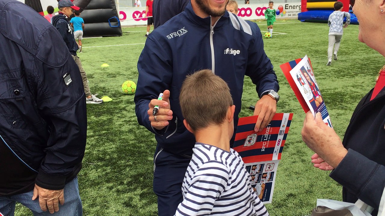 Fan Day RFCL : dédicaces (3)