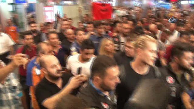 Loris Karius, Beşiktaş için İstanbul’da