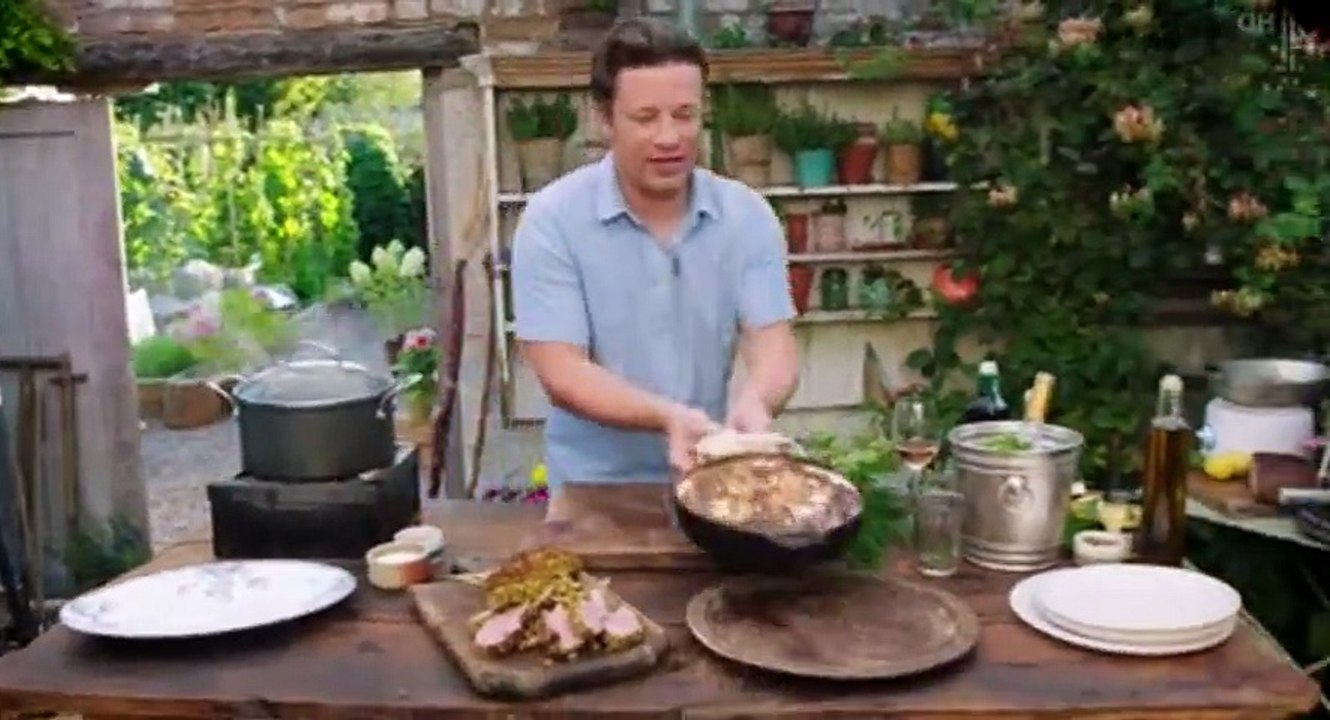 Jamie and Jimmyâs Friday Night Feast S04 - Ep07 Martin Clunes HD Watch