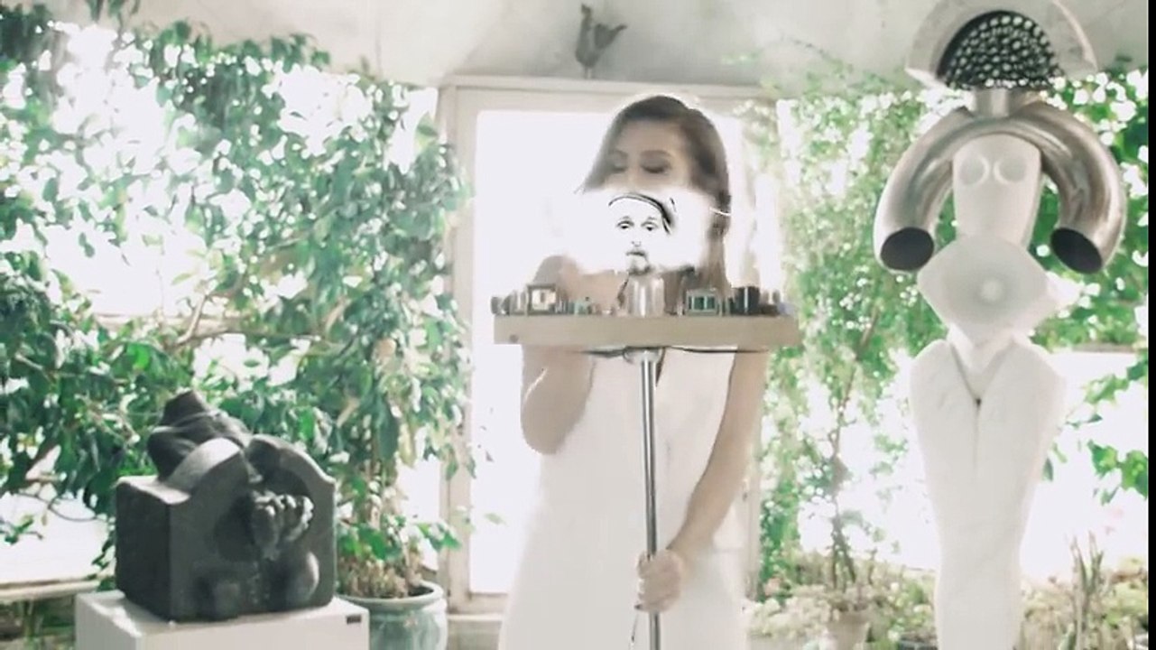 Harun Kolçak feat. İrem Derici - Gir Kanıma