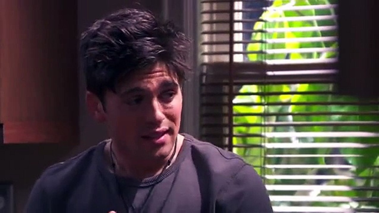 Hollywood Heights S01E03