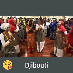 Petite différence de danse traditionnel  entre #Djibouti Somalie et #Somaliland.