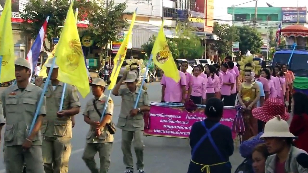 ทต.โคกล่าม - ขบวนแห่งานบวงสรวงพระพรหม ประจำปี 2559