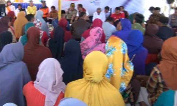 Mensos Agus Serahkan Bantuan bagi Korban Gempa NTB
