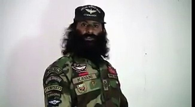 Afghans and local traitors on social media claimed that this Pakistan army SSG commando has been killed in #Ghazni. He is alive and well. Don't fall for the propaganda of Afghans and Pashteens. Thank you.