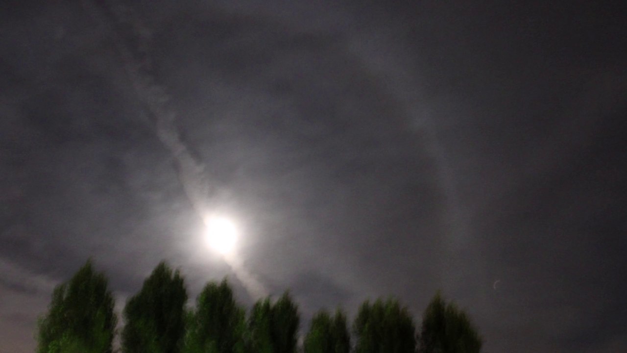 Chemtrails de nuit  (   le Havre )