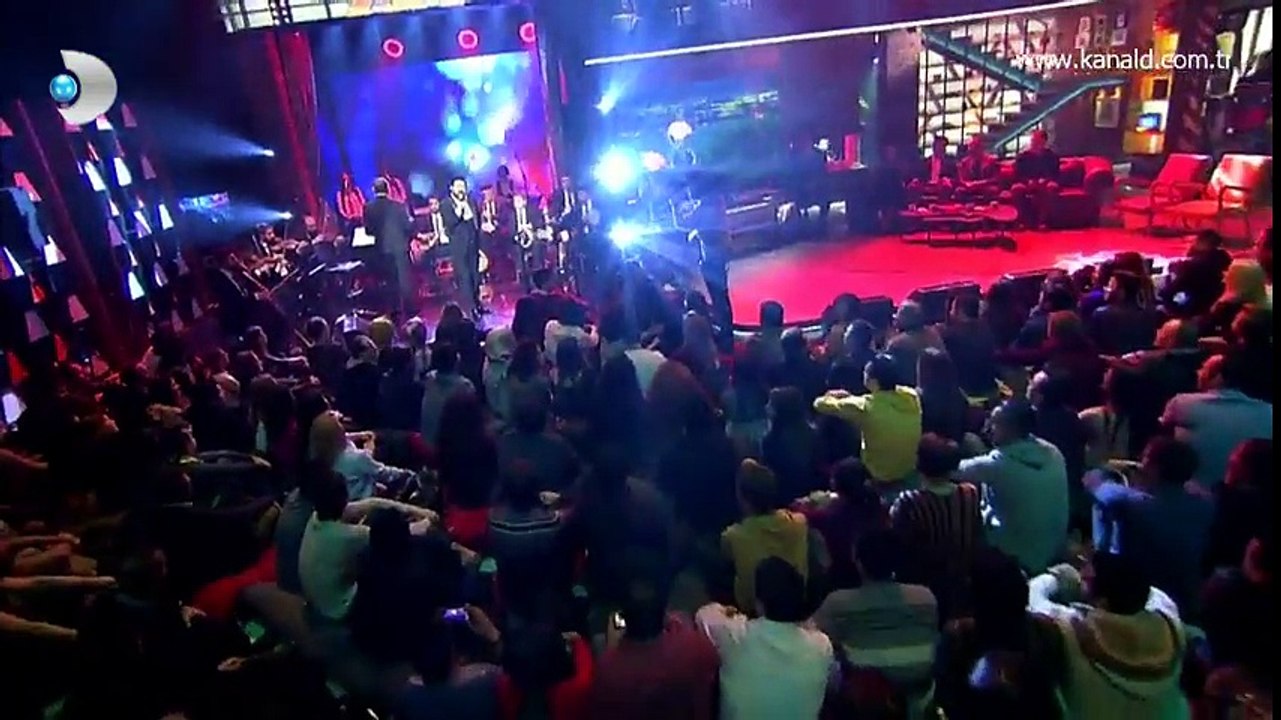 Serkan Kaya - Hatıran Yeter (Beyaz Show Canlı Performans)