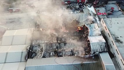 Arnavutköy'de Mobilya İmalathanesinde Yangın 1